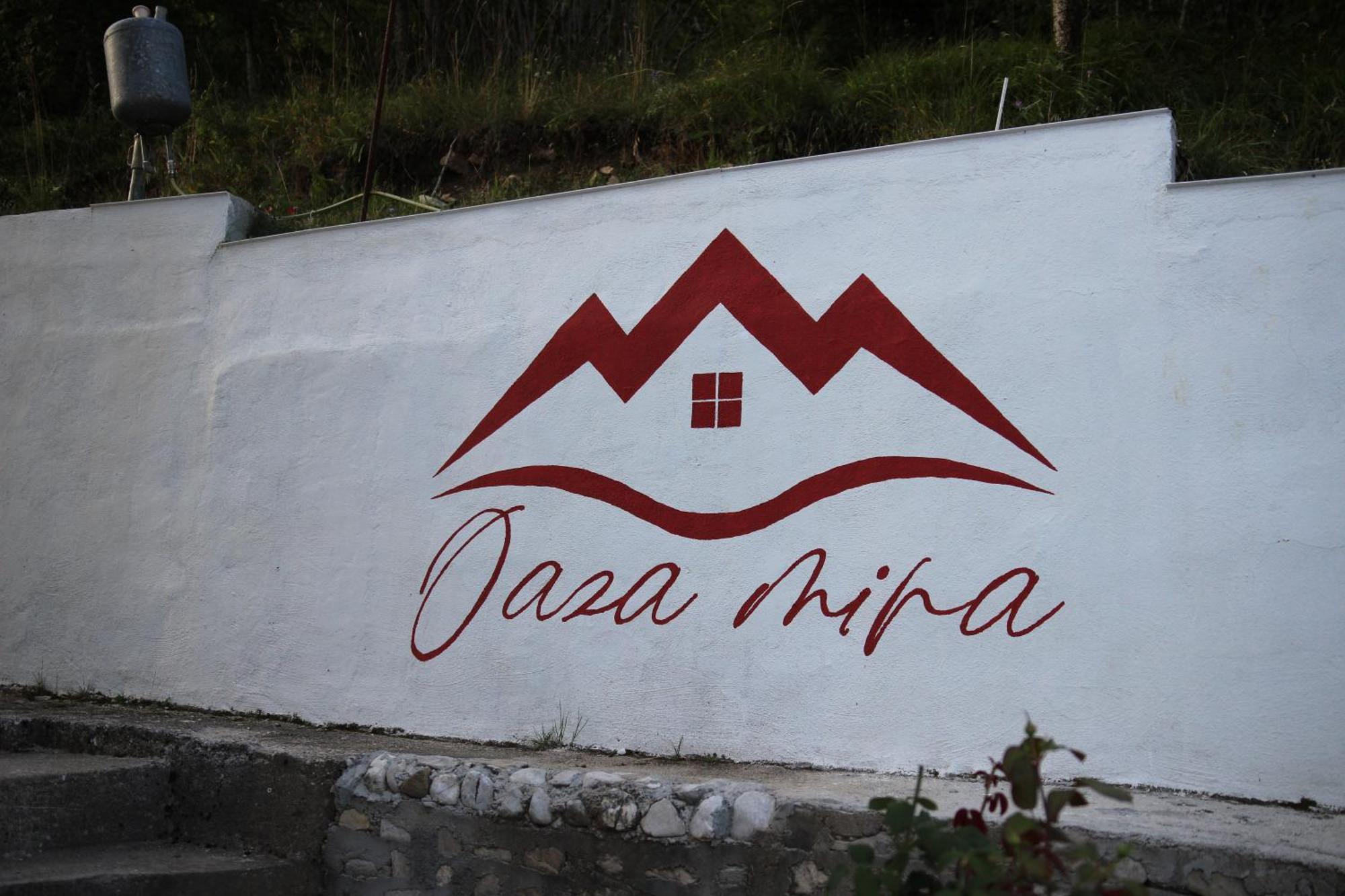 הוילה Gacko Vikendica "Oaza Mira" מראה חיצוני תמונה